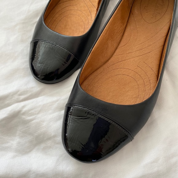 clarks valley moon flat